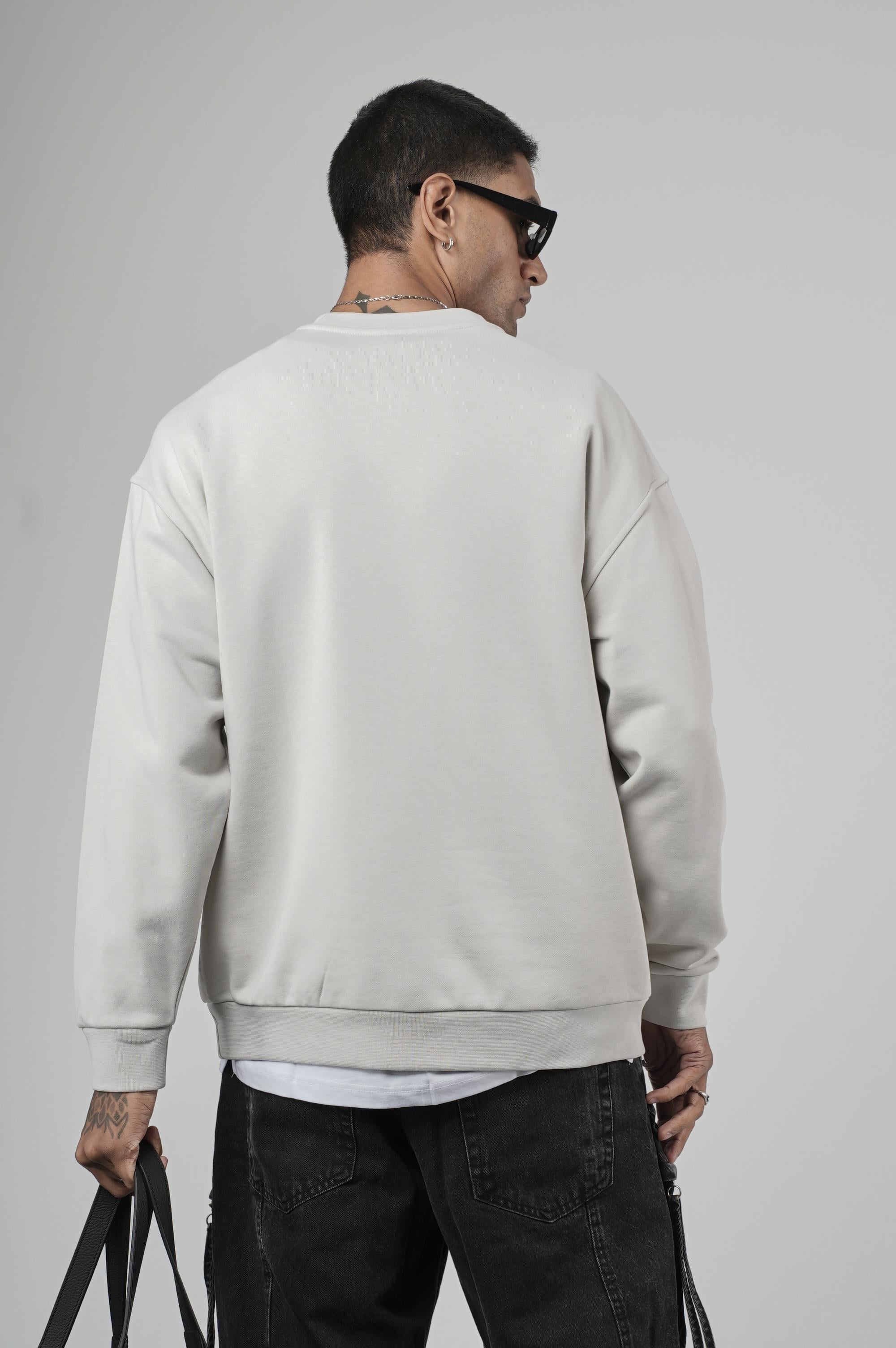 Bisiklet Yaka Logolu Oversize Kalıp Erkek Sweatshirt