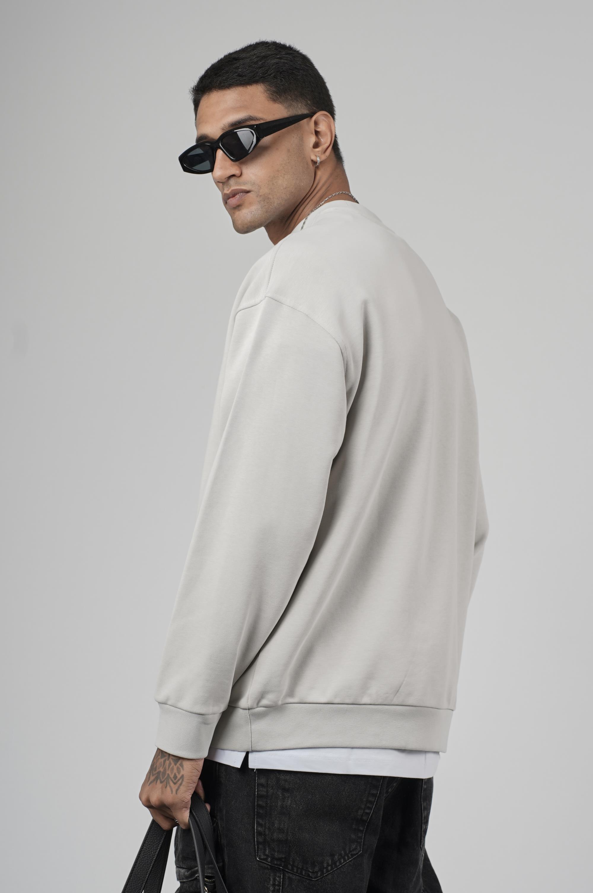 Bisiklet Yaka Logolu Oversize Kalıp Erkek Sweatshirt