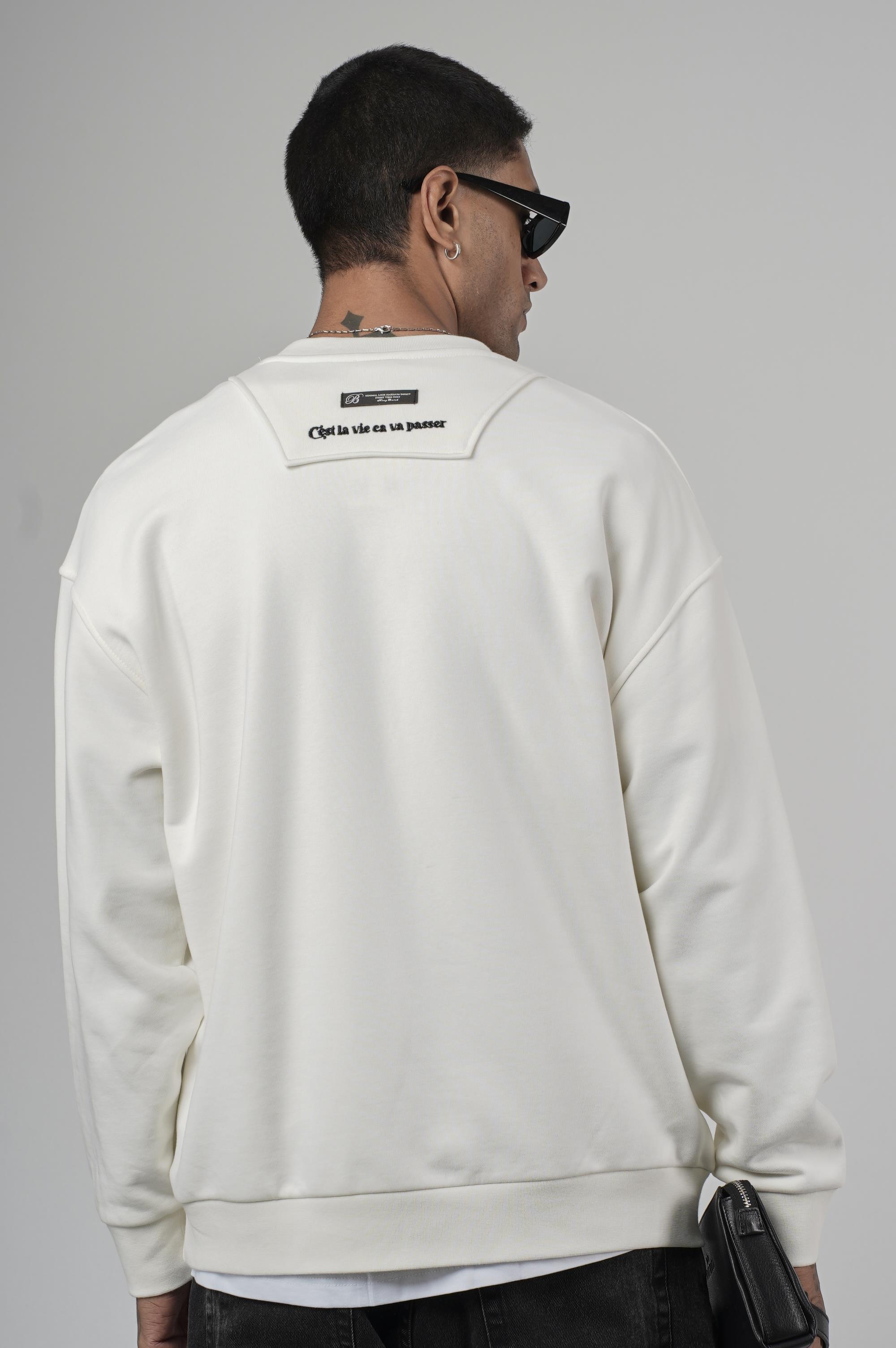 Bisiklet Yaka Önü Etiket Detaylı Oversize Basic Erkek Sweatshirt