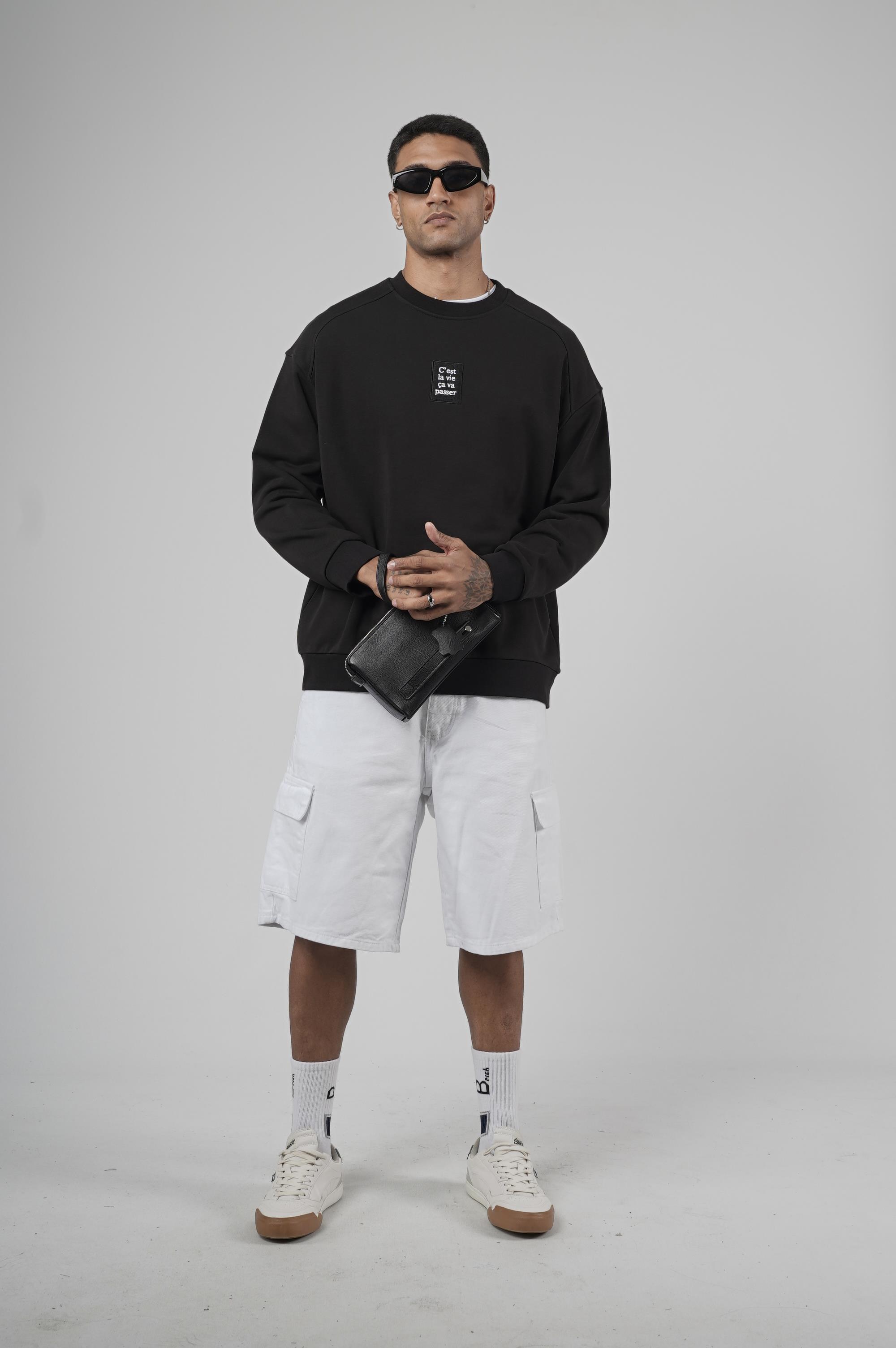Bisiklet Yaka Önü Etiket Detaylı Oversize Basic Erkek Sweatshirt