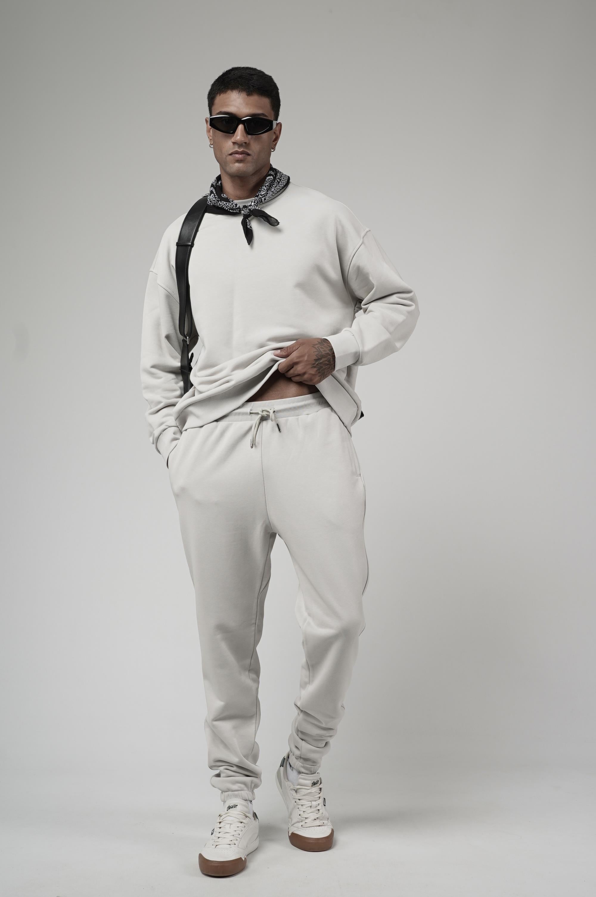 Bisiklet Yaka Oversize Kalıp Sweat Pantolon Alt Üst Takım