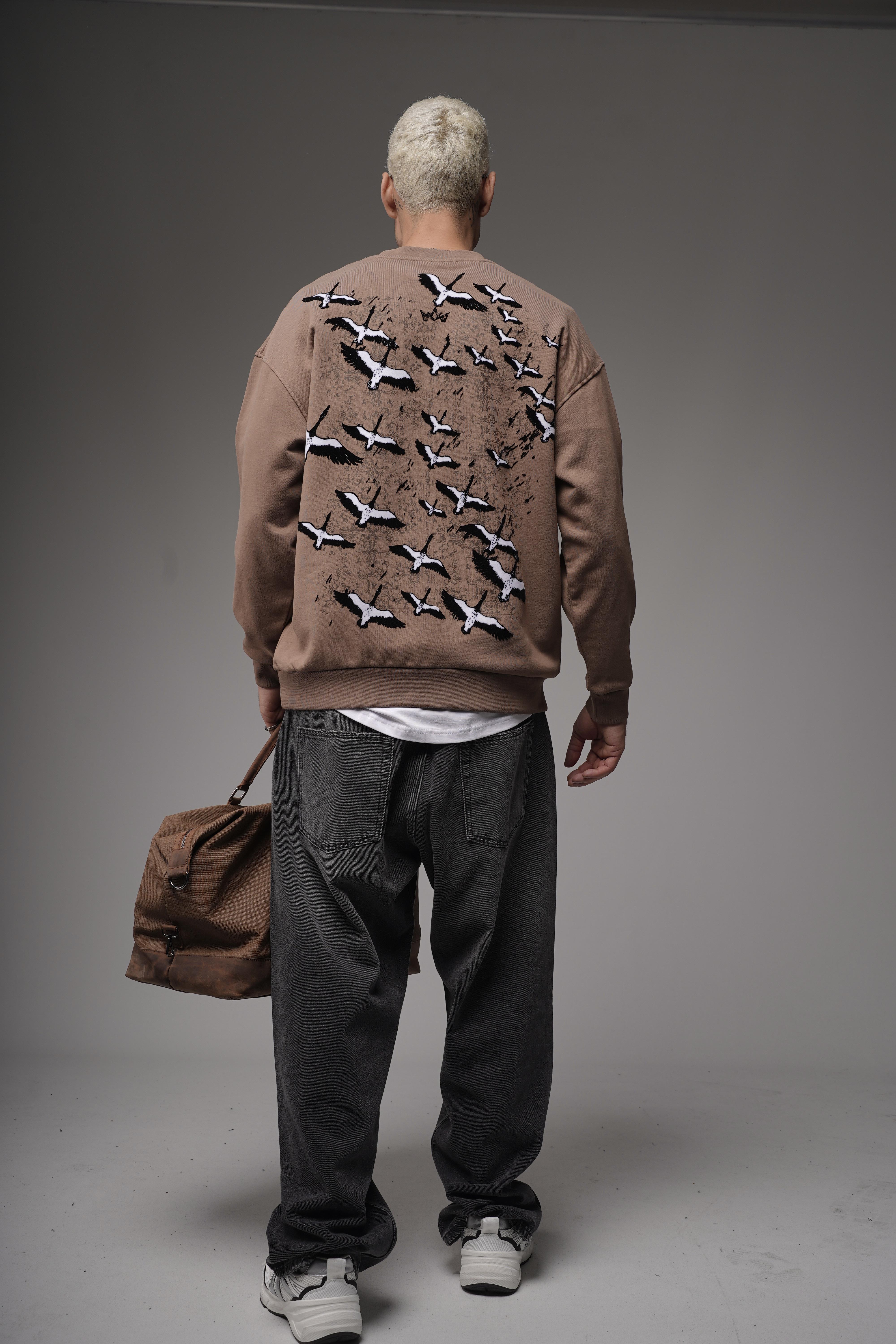 Bisiklet Yaka Sırtı Leylek Baskılı Nakışlı Oversize Kalıp Sweatshirt
