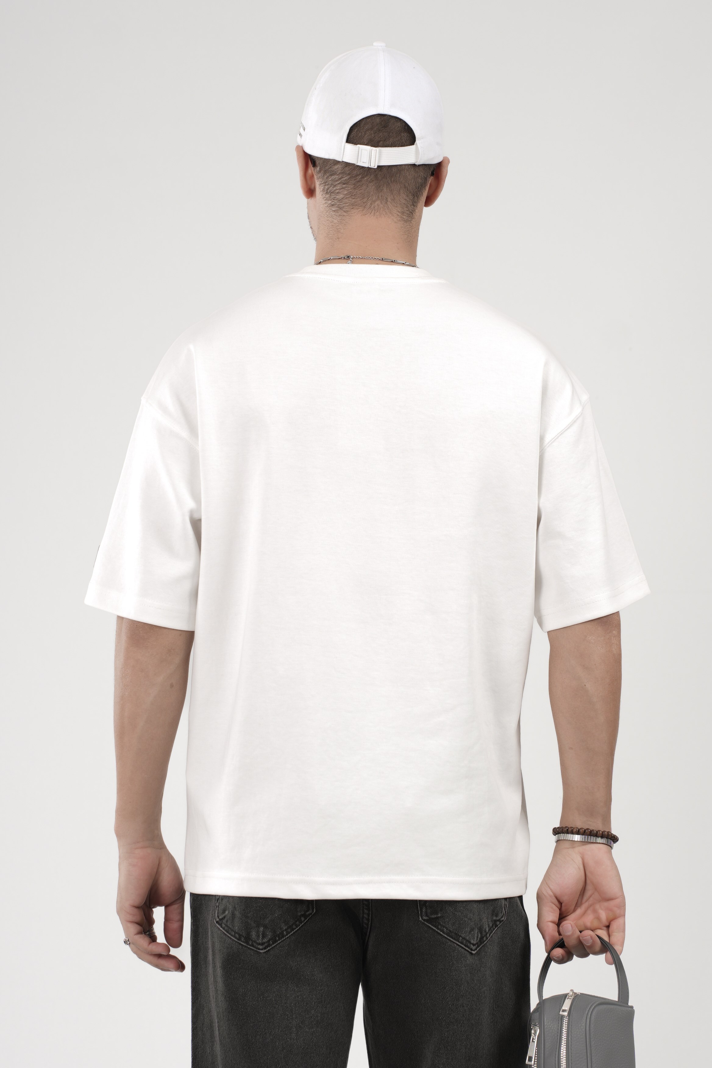 Bisiklet Yaka Taşlı Logo Detaylı Oversize Kalıp Erkek Tişört