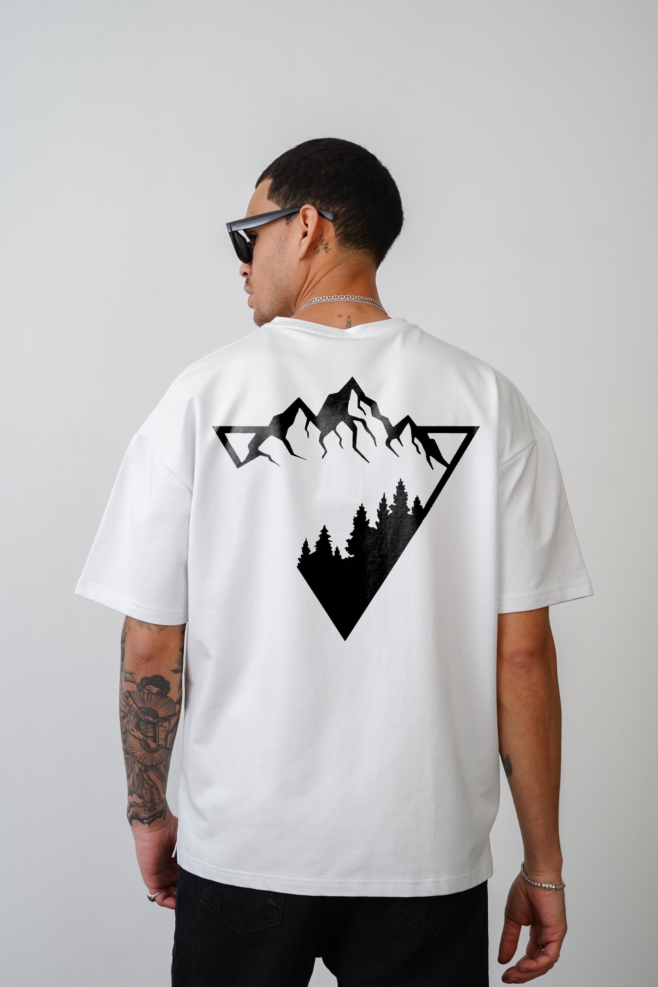 Dağ Baskılı Unisex Oversize Kalıp Tişört