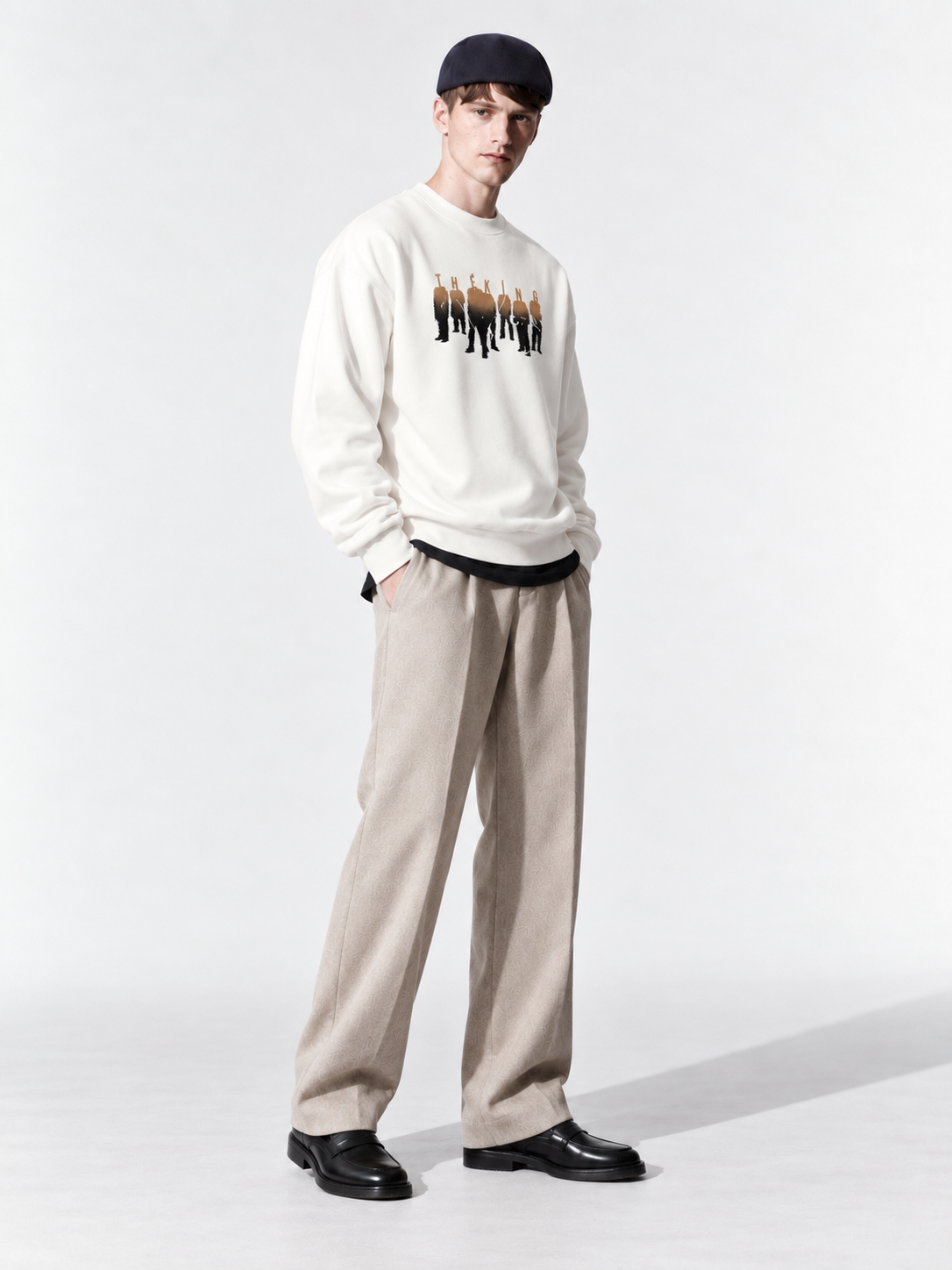 Erkek Göğüs Figür ve Tipografi Baskılı Bisiklet Yaka Oversize Sweatshirt