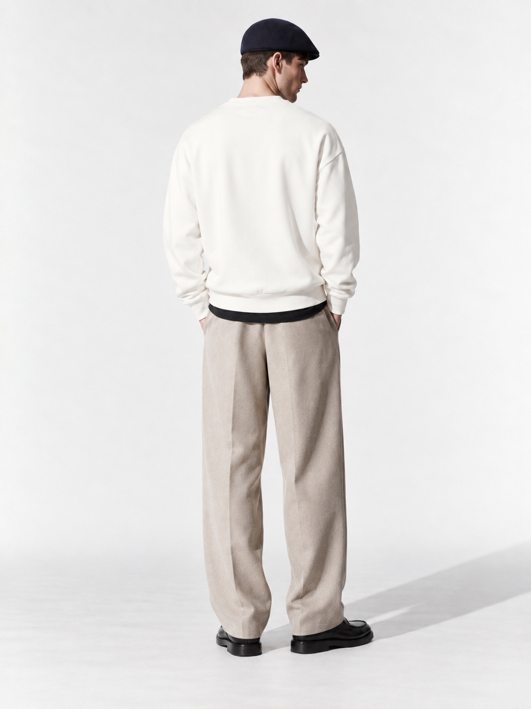 Erkek Göğüs Figür ve Tipografi Baskılı Bisiklet Yaka Oversize Sweatshirt