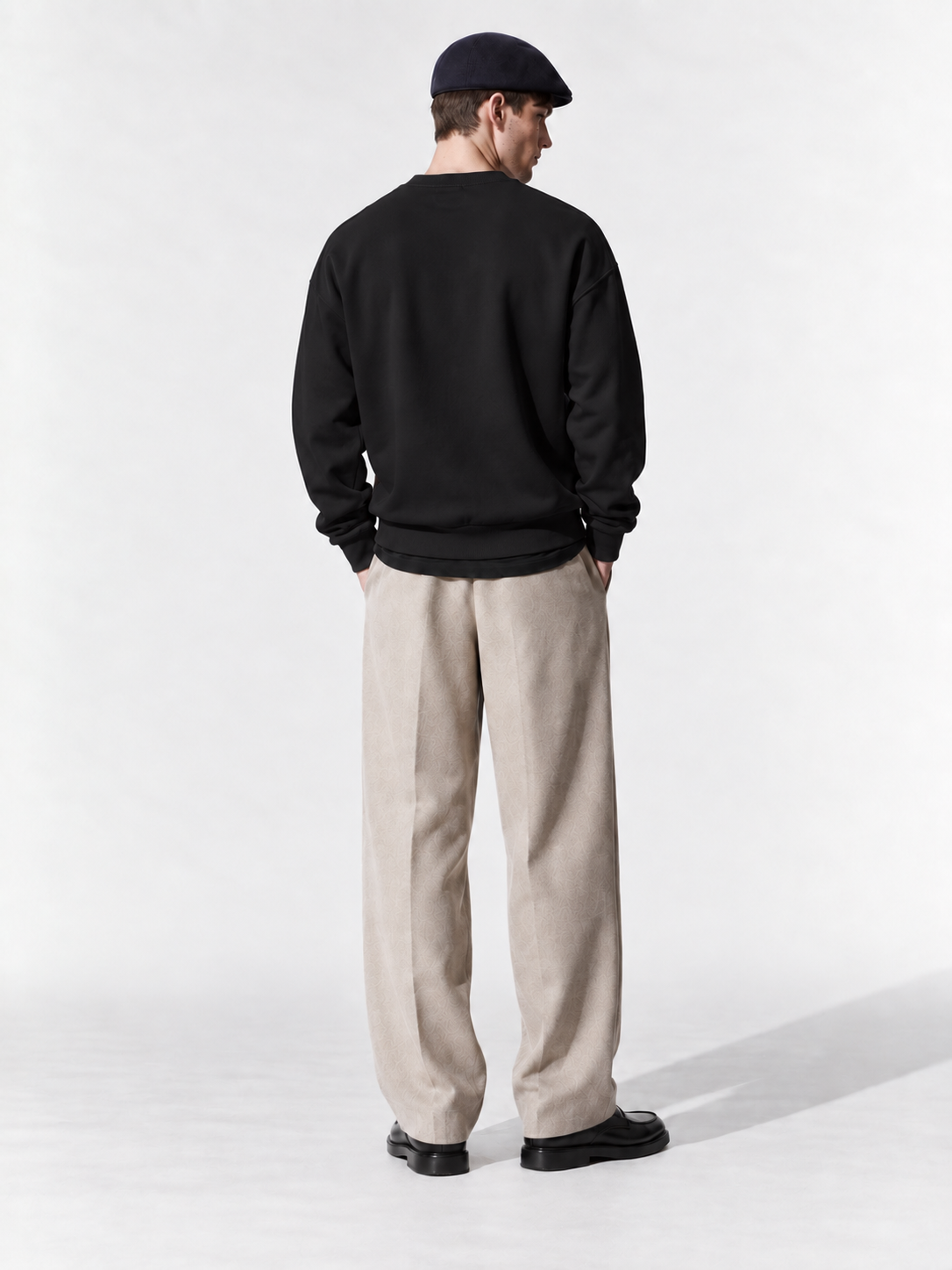 Erkek Göğüs Figür ve Tipografi Baskılı Bisiklet Yaka Oversize Sweatshirt