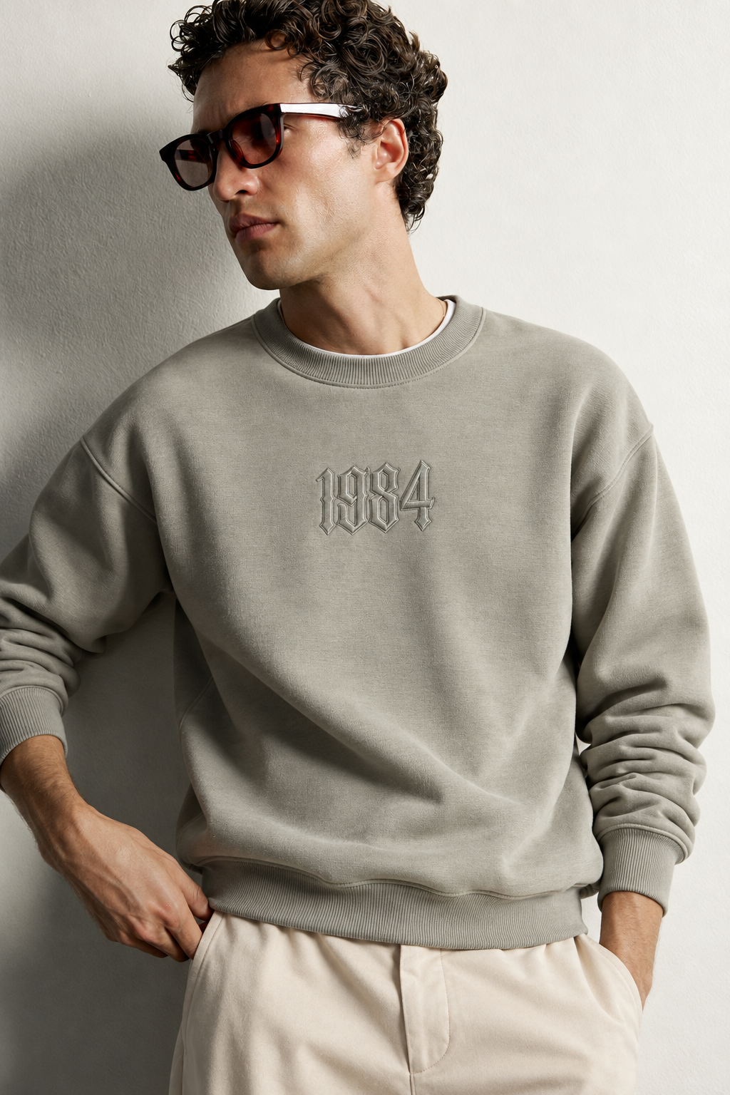 Erkek Ön ve Sırt Kabartma Nakış Detaylı Bisiklet Yaka Oversize Sweatshirt