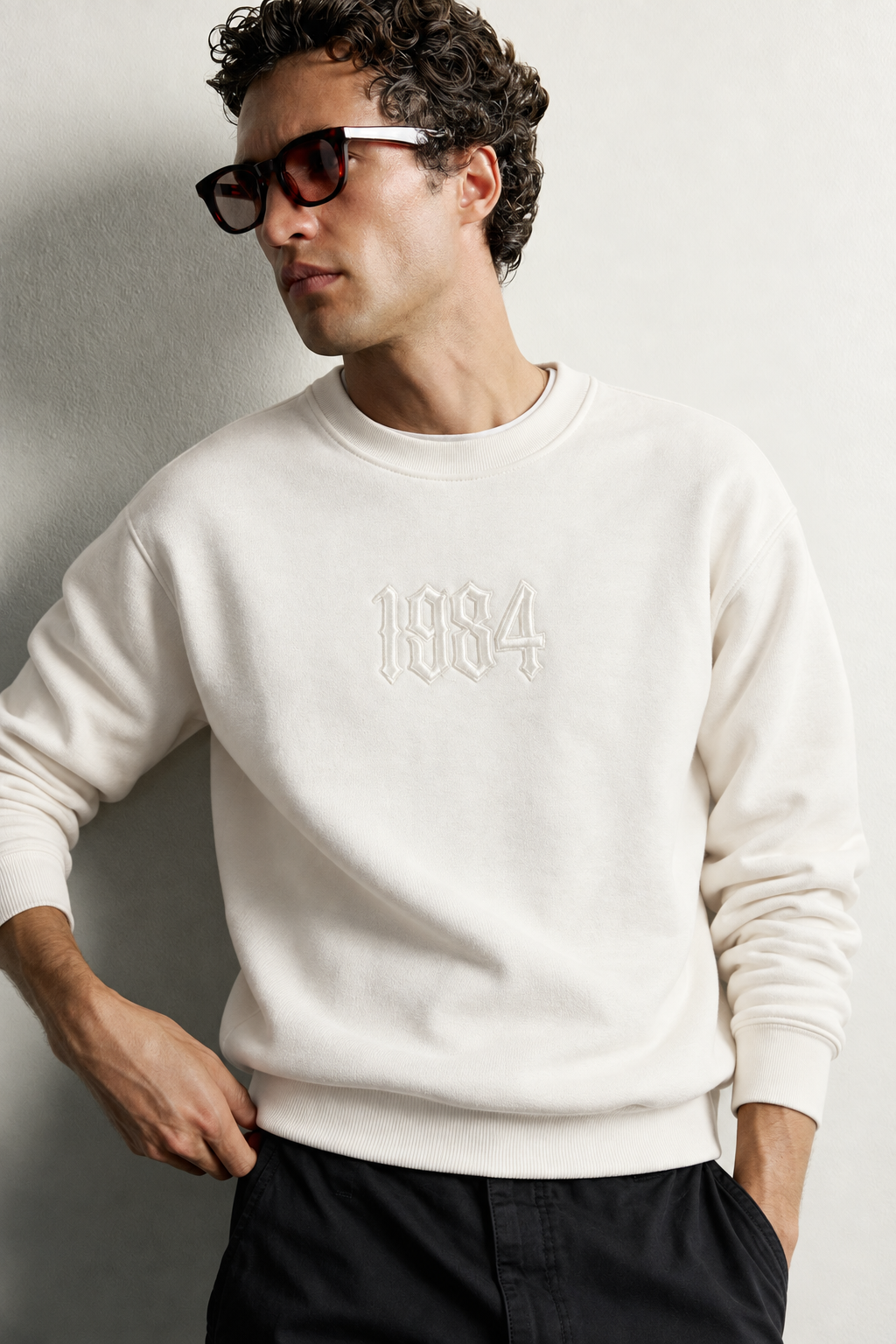 Erkek Ön ve Sırt Kabartma Nakış Detaylı Bisiklet Yaka Oversize Sweatshirt
