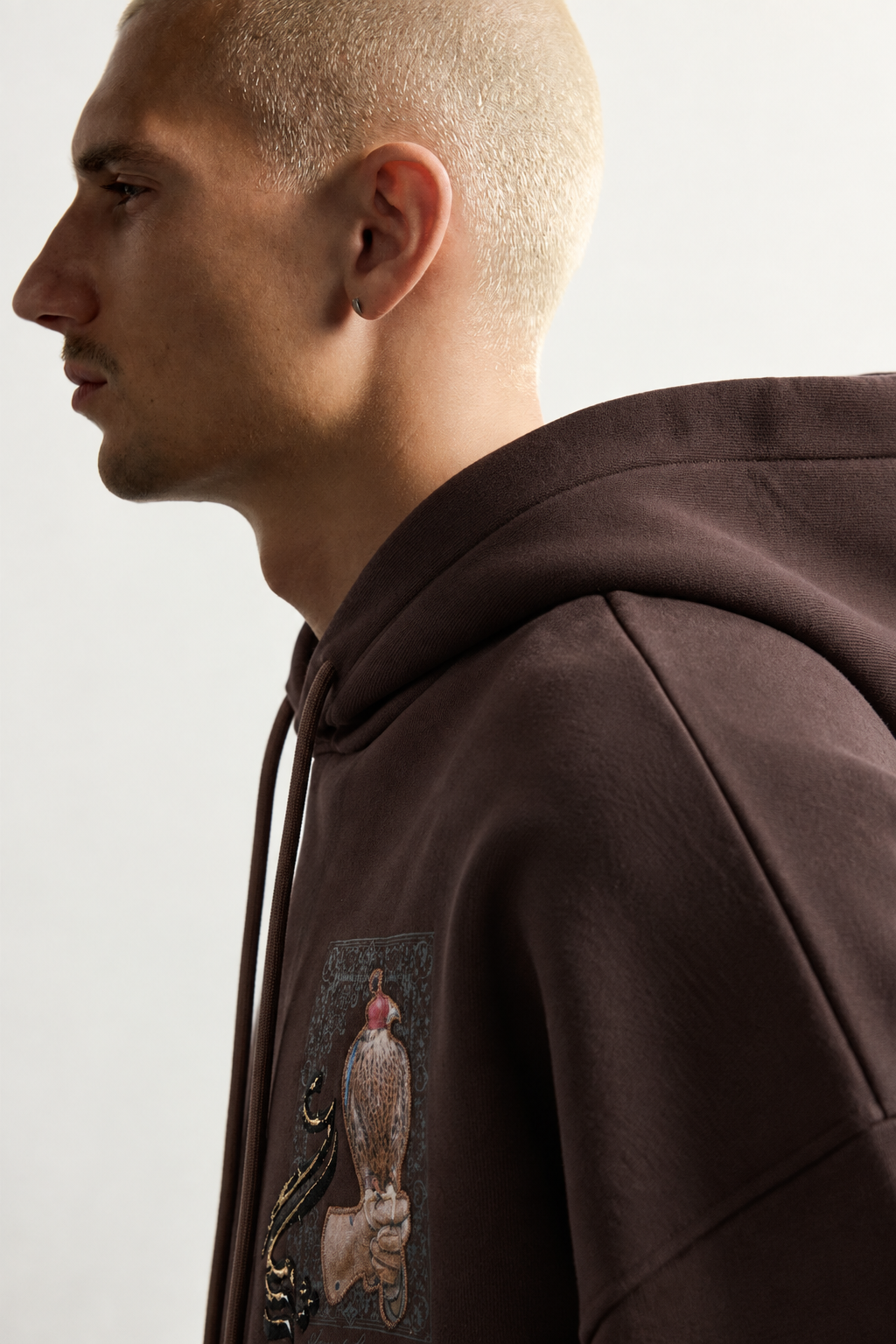 Erkek Şardonlu Şahin Figürlü Kapüşonlu Oversize Sweatshirt