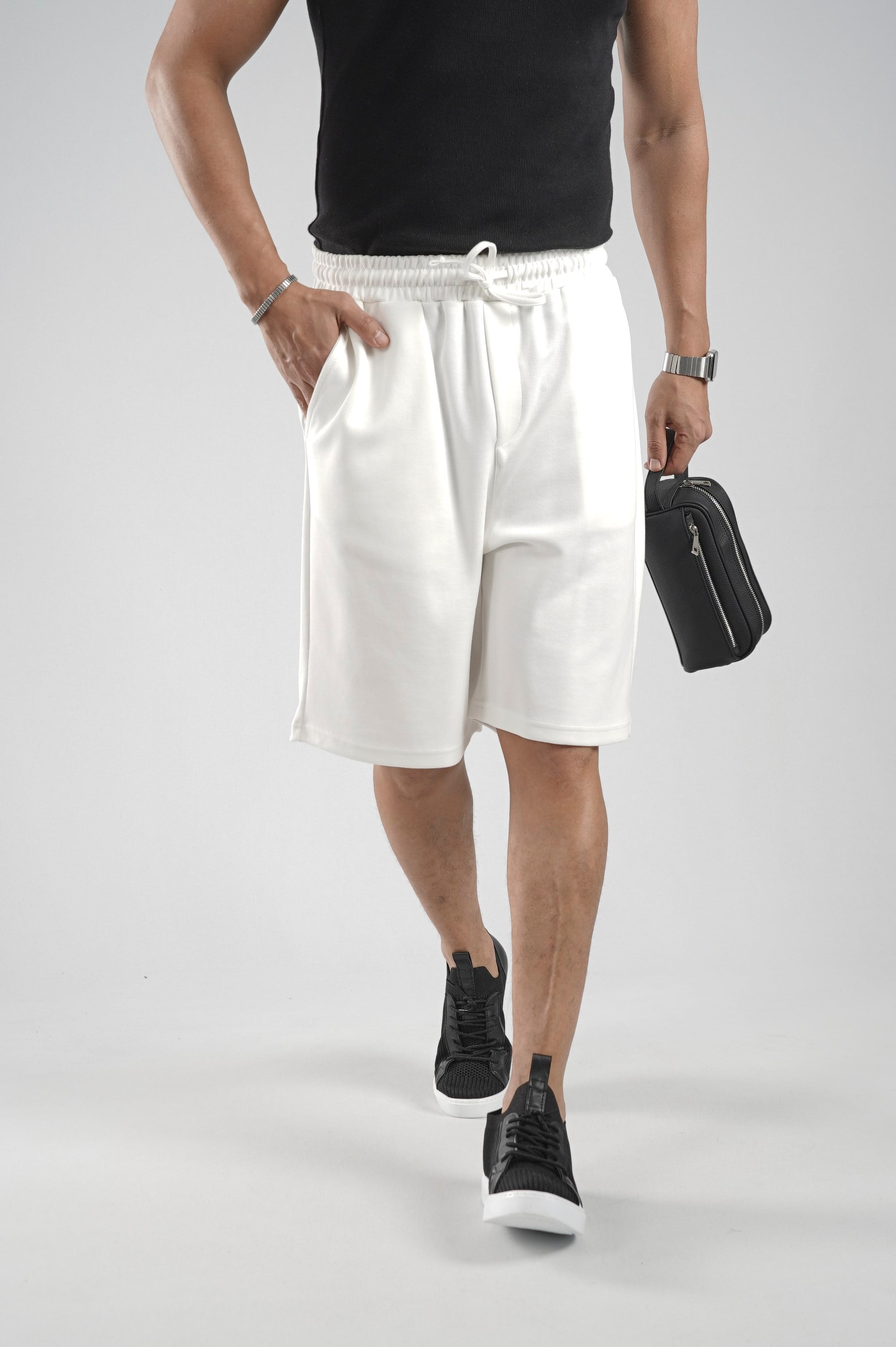 Lastikli Bel Cepli Pike Kumaş Şort