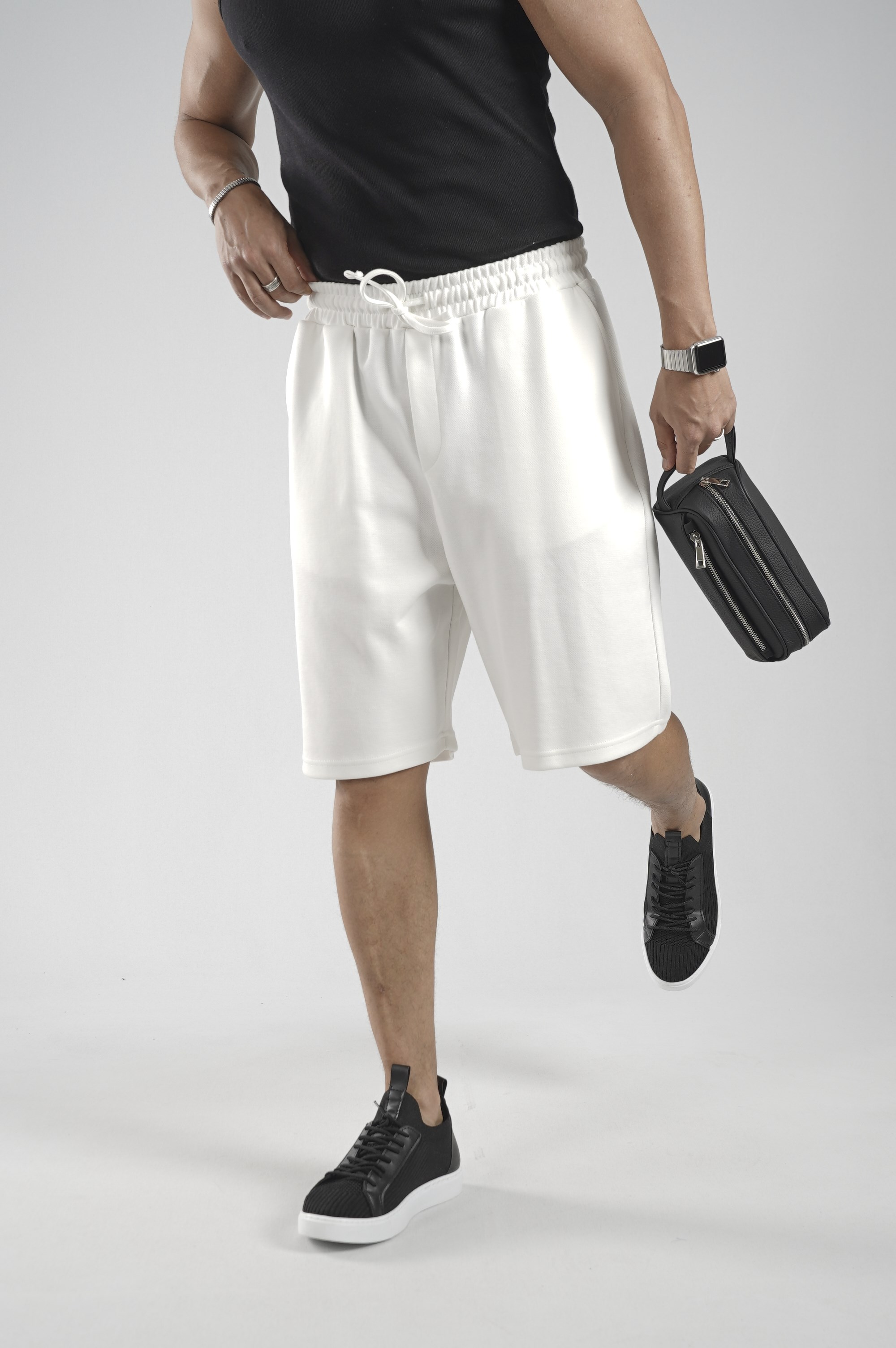 Lastikli Bel Cepli Pike Kumaş Şort