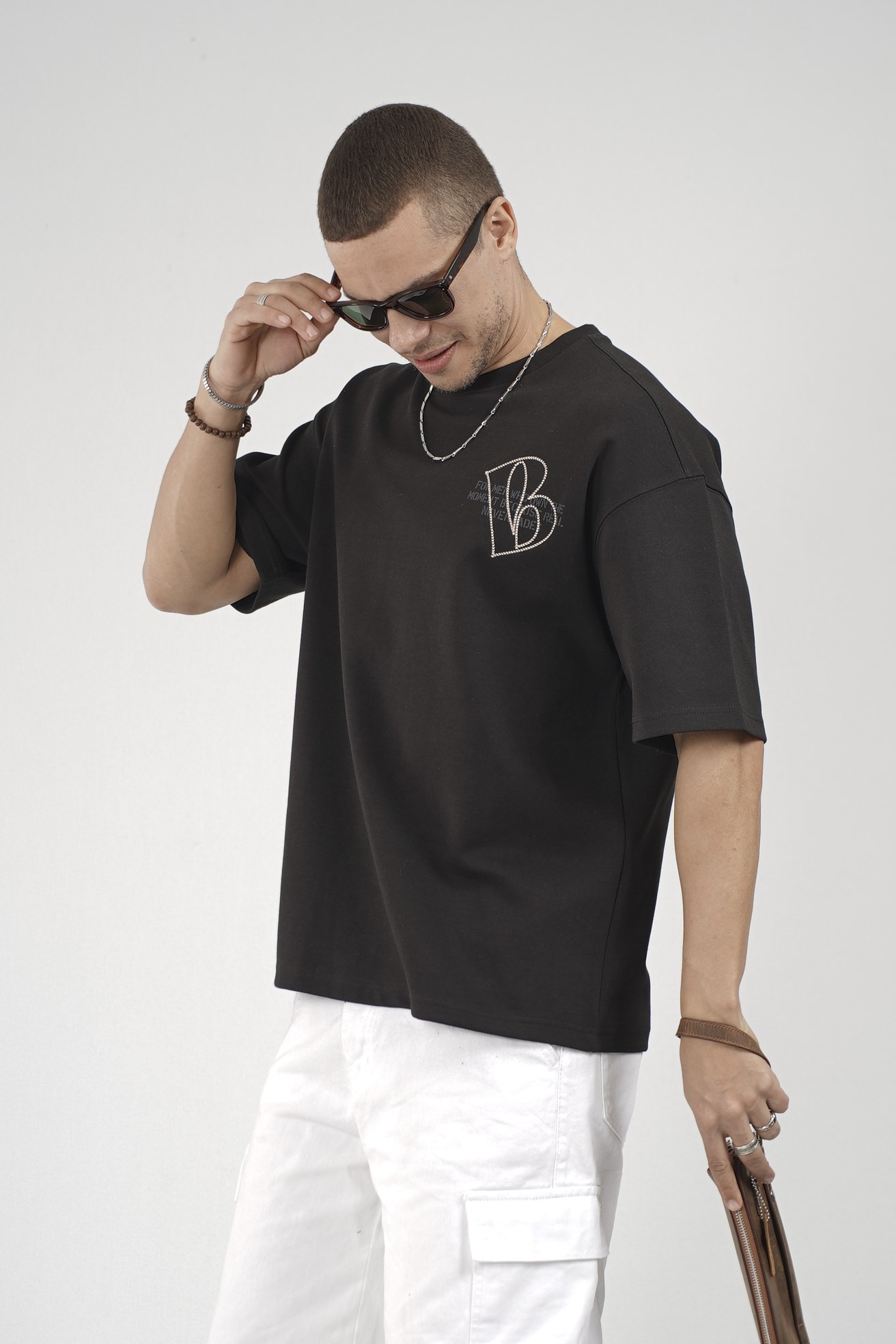 Nakış Detaylı Baskılı Erkek Oversize Kalıp Tişört