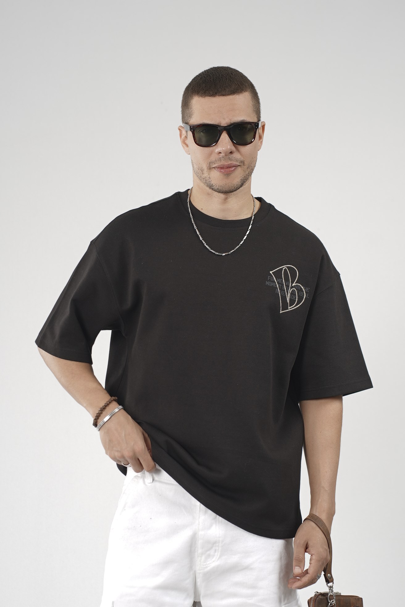 Nakış Detaylı Baskılı Erkek Oversize Kalıp Tişört