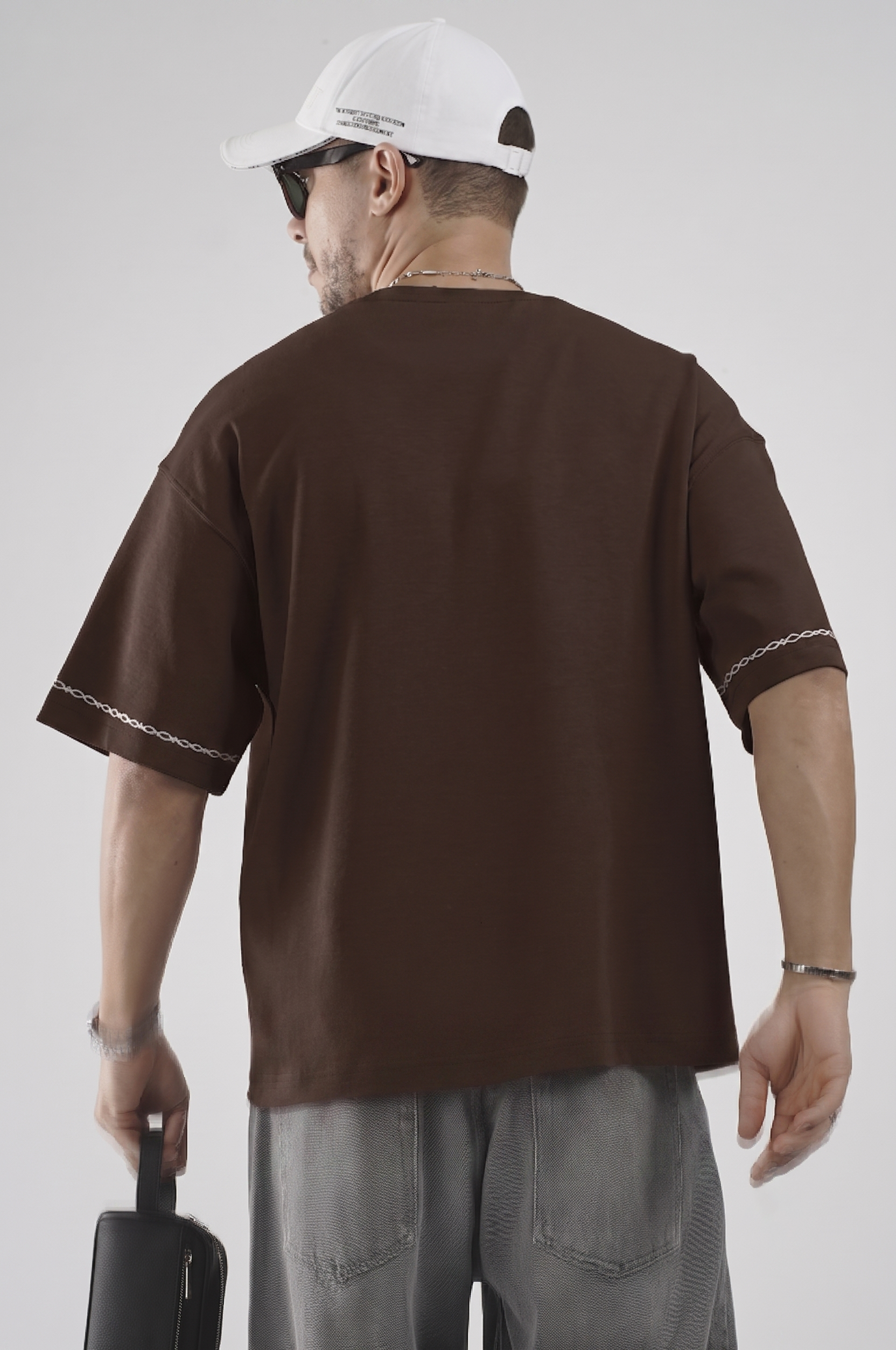 Oversize Kalıp Authenticity Nakış Detaylı Tişört