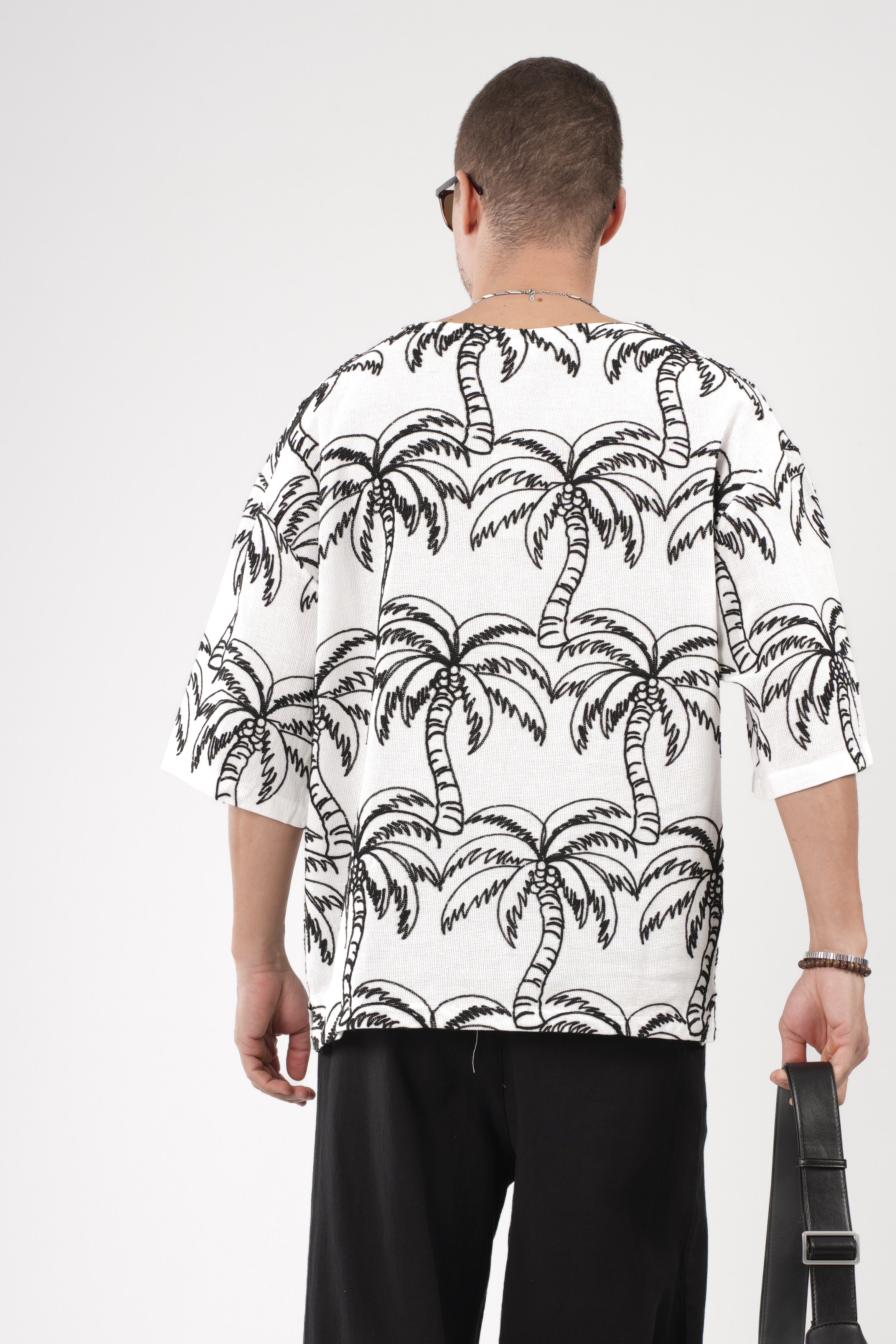 Oversize Kalıp Palmiye Desenli Yetim Kol Tişört