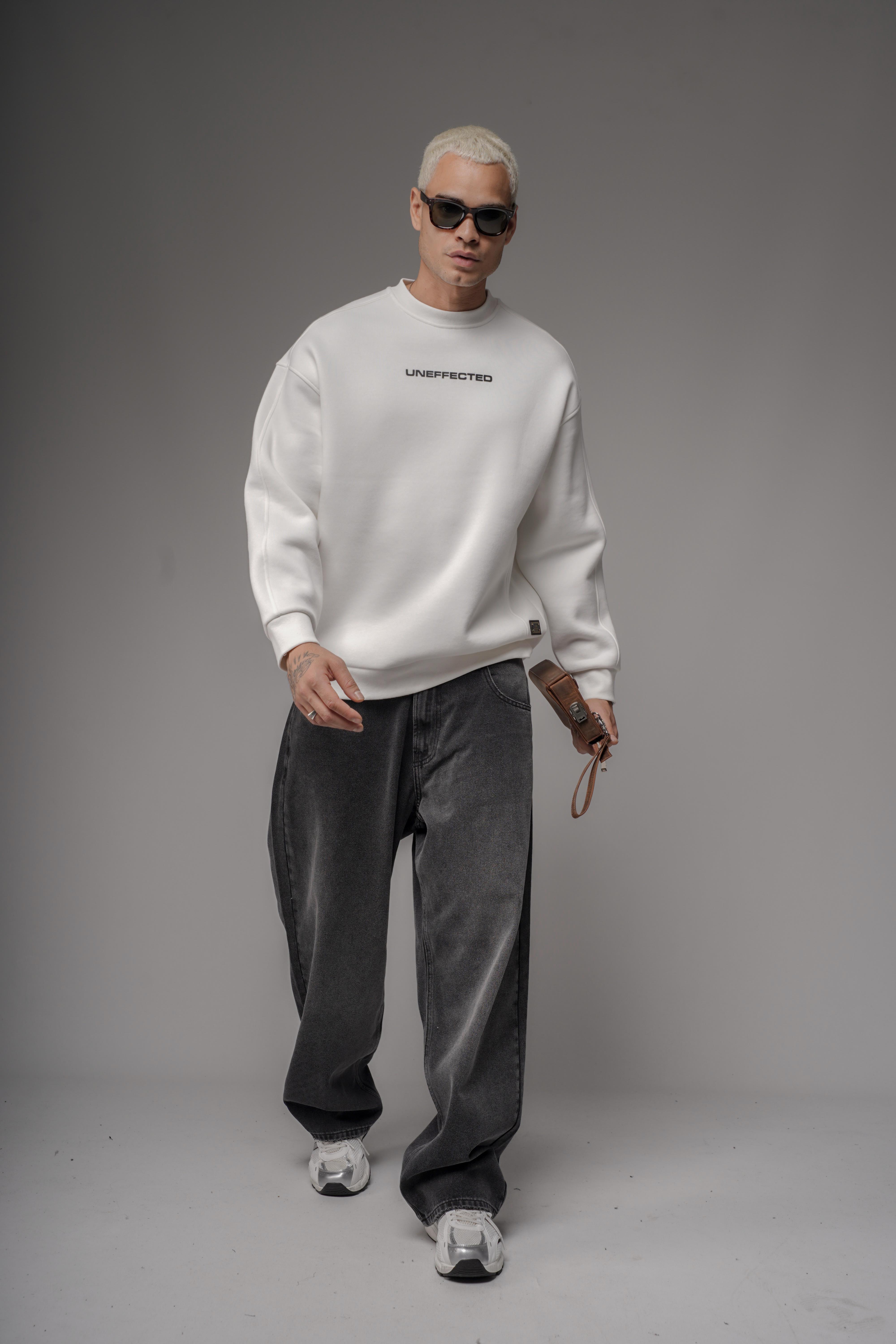 Oversize Kalıp UNEFFECTED Baskılı Sweatshirt