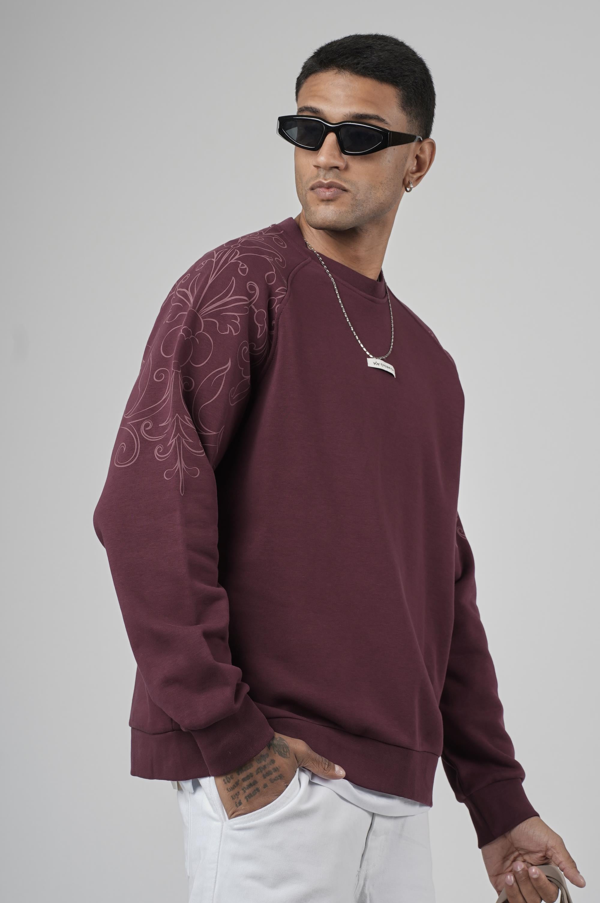 Reglan Kol Omuzları Baskılı Oversize Kesim Erkek Sweatshirt