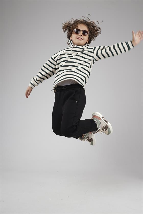 Kingbrich Kids Oversize Kalıp Çizgili Yakası Fermuarlı Sweatshirt