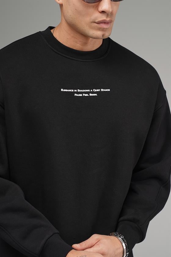 Nakış Detaylı Logolu Bisiklet Yaka Oversize Kalıp Sweatshirt