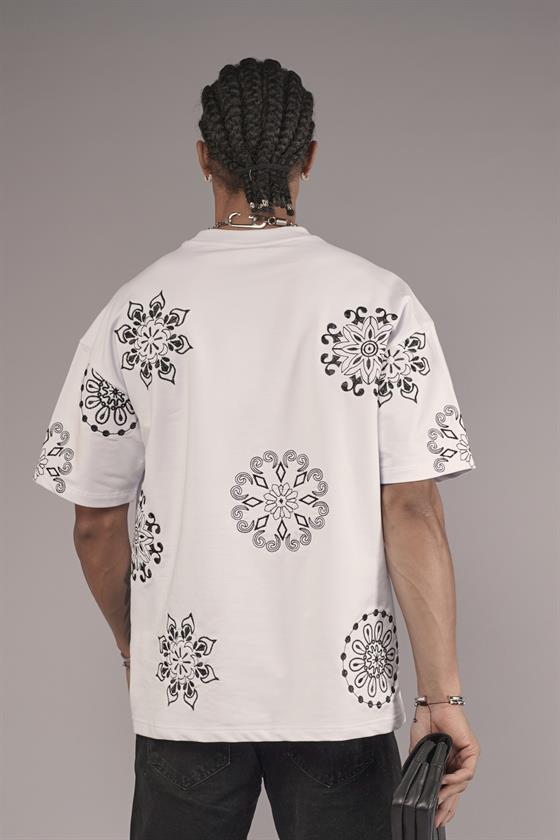 Nakış Detaylı Oversize Kalıp Unisex Tişört