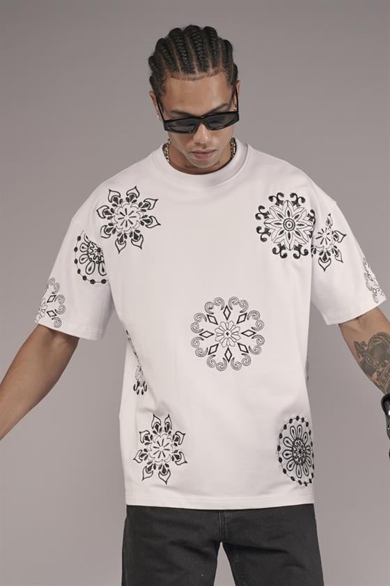 Nakış Detaylı Oversize Kalıp Unisex Tişört
