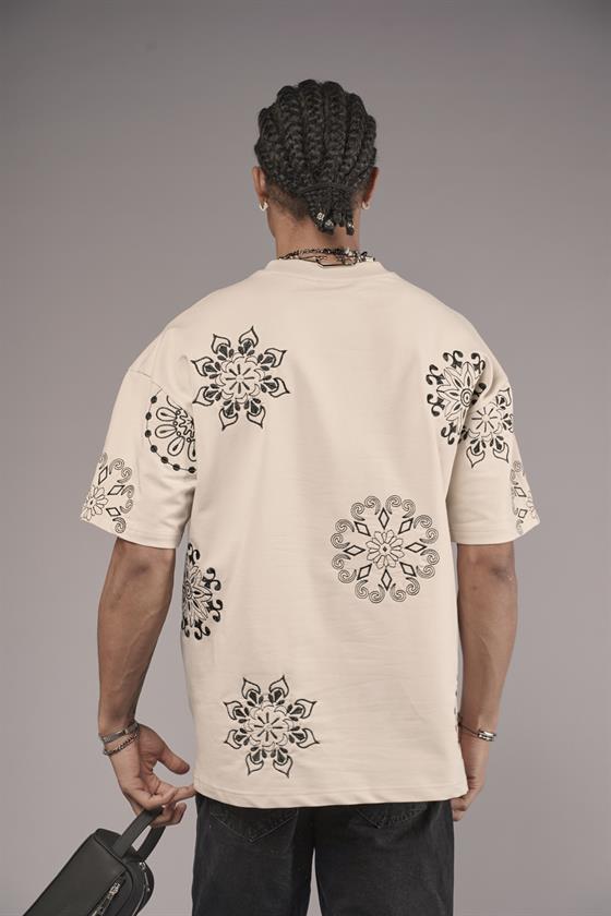 Nakış Detaylı Oversize Kalıp Unisex Tişört
