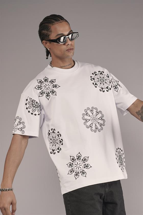 Nakış Detaylı Oversize Kalıp Unisex Tişört