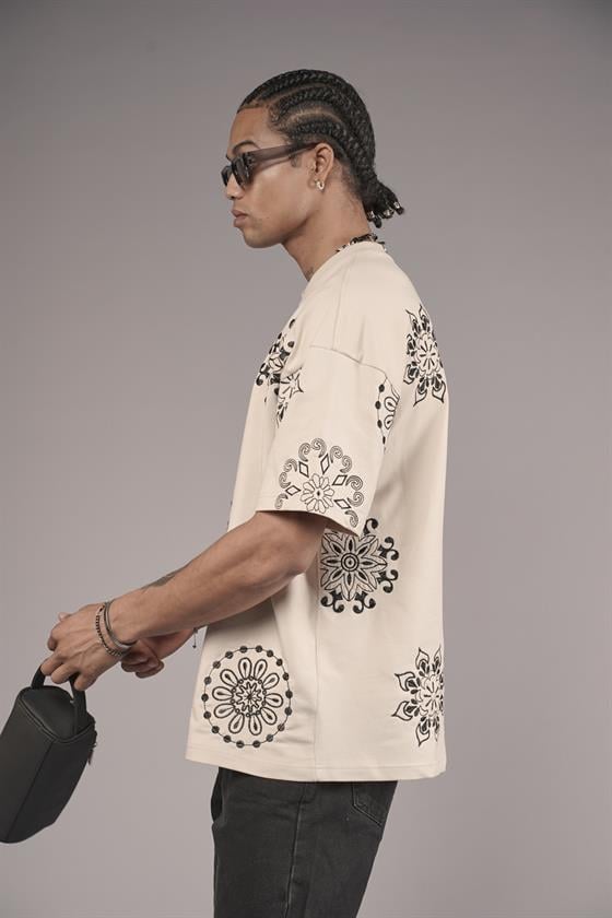 Nakış Detaylı Oversize Kalıp Unisex Tişört