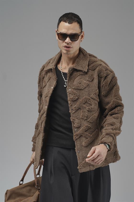 Önü Çıtçıt Kapamalı Kingbrich Yazılı Gömlek Yaka Peluş