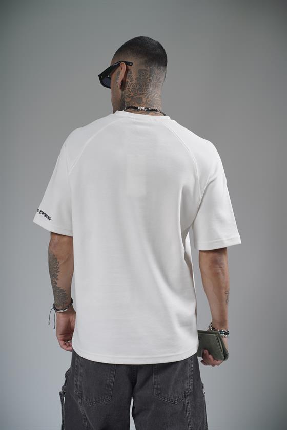 Önü Logolu Nakış Detaylı Reglan Kol Unisex Oversize Kalıp Tişört