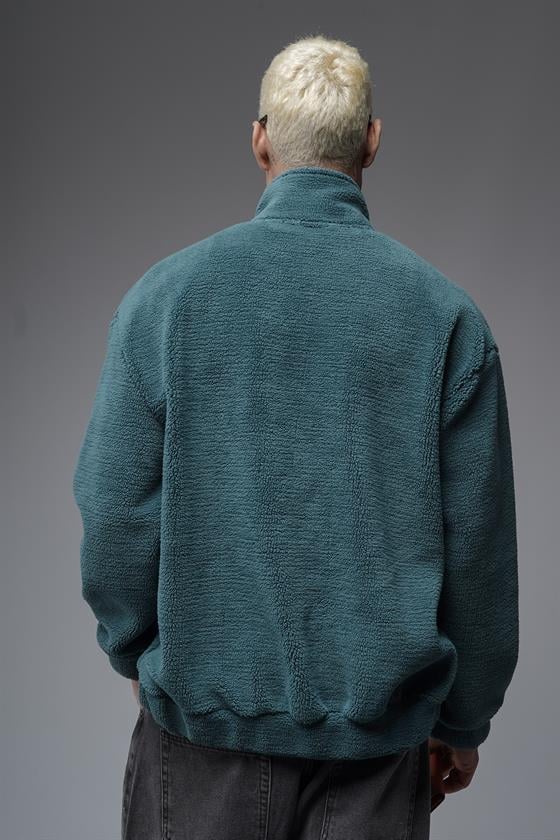 Oversize Kalıp Çıtçıt Kapamalı Logo Detaylı Peluş Ceket