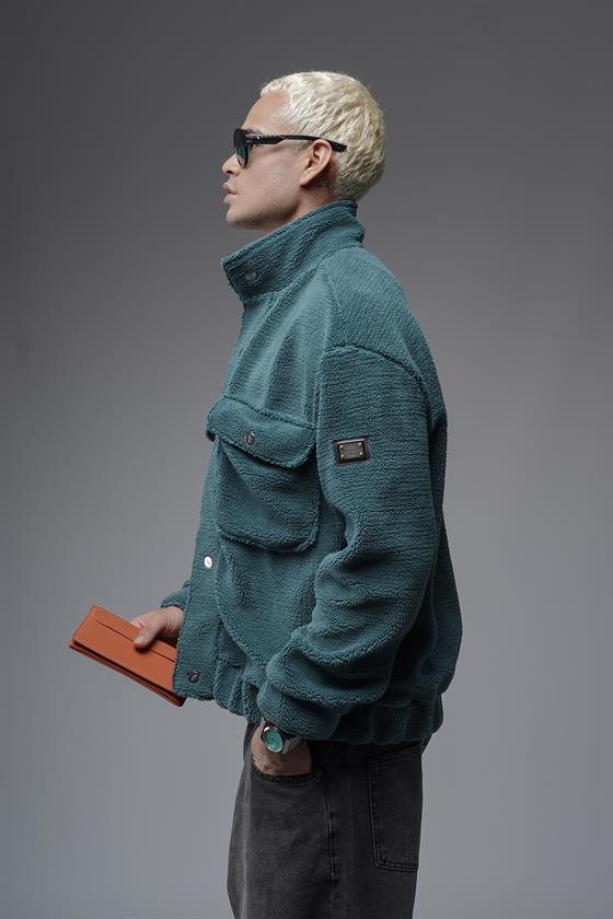 Oversize Kalıp Çıtçıt Kapamalı Logo Detaylı Peluş Ceket