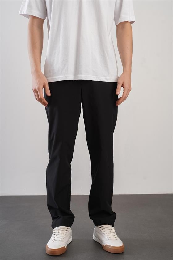 Regular Kalıp Beli Lastikli Erkek Jogger Siyah Pantolon