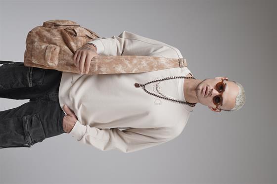 Ribanalı Yaka Reglan Kol Baskılı Oversize Kalıp Sweat