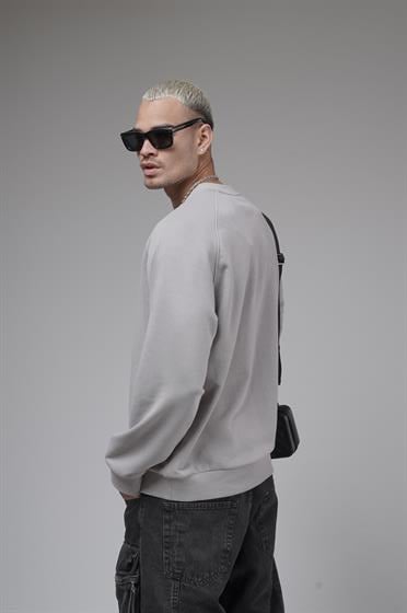 Ribanalı Yaka Reglan Kol Baskılı Oversize Kalıp Sweat