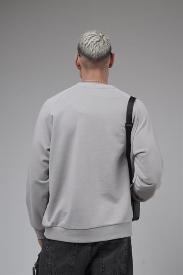 Ribanalı Yaka Reglan Kol Baskılı Oversize Kalıp Sweat