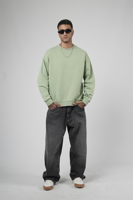 Sırtı Baskılı Oversize Kalıp Erkek Sweatshirt