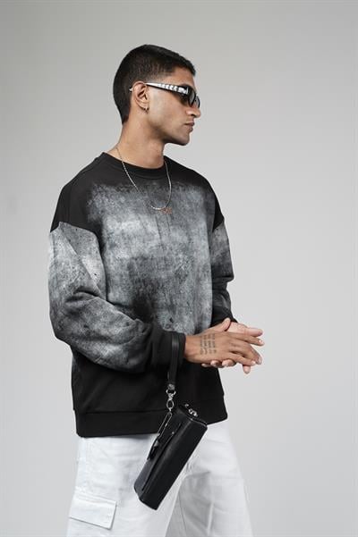Bisiklet Yaka Yıkamalı Oversize Kalıp Logolu Sweatshirt