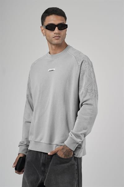 Reglan Kol Omuzları Baskılı Oversize Kesim Erkek Sweatshirt
