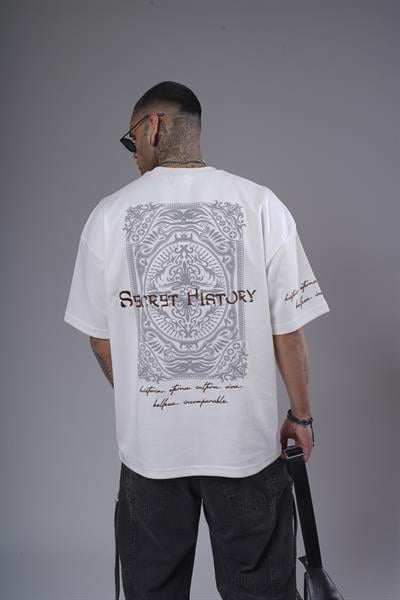 Sırtı Baskılı Nakış Detaylı Oversize Kalıp Unisex Tişört