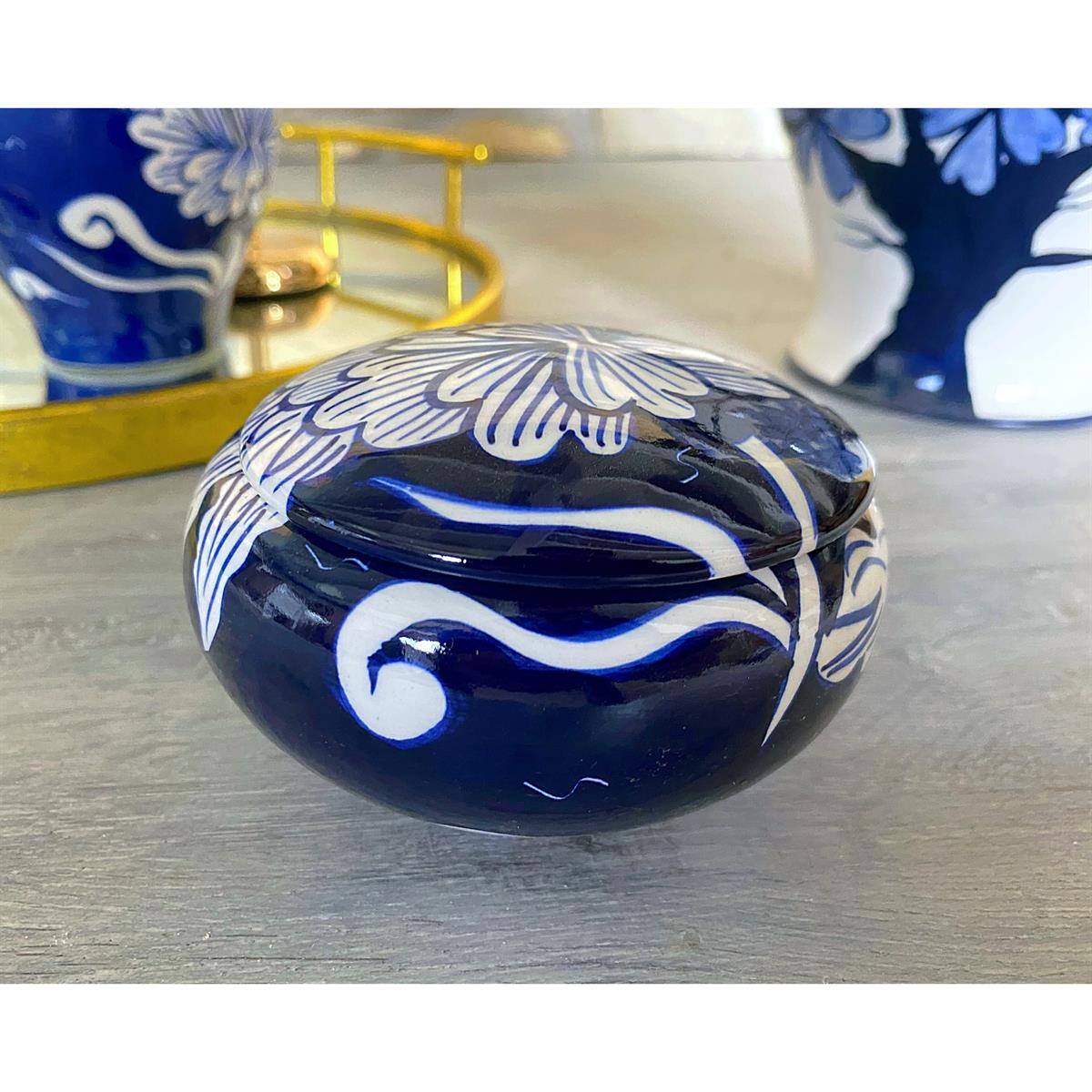 Dekoratif Kutular/DüzenleyicilerDekoratif Kutular/DüzenleyicilerBleu Blanc Seramik Tabak
N'CREA HomeBleu Blanc Seramik Tabak
