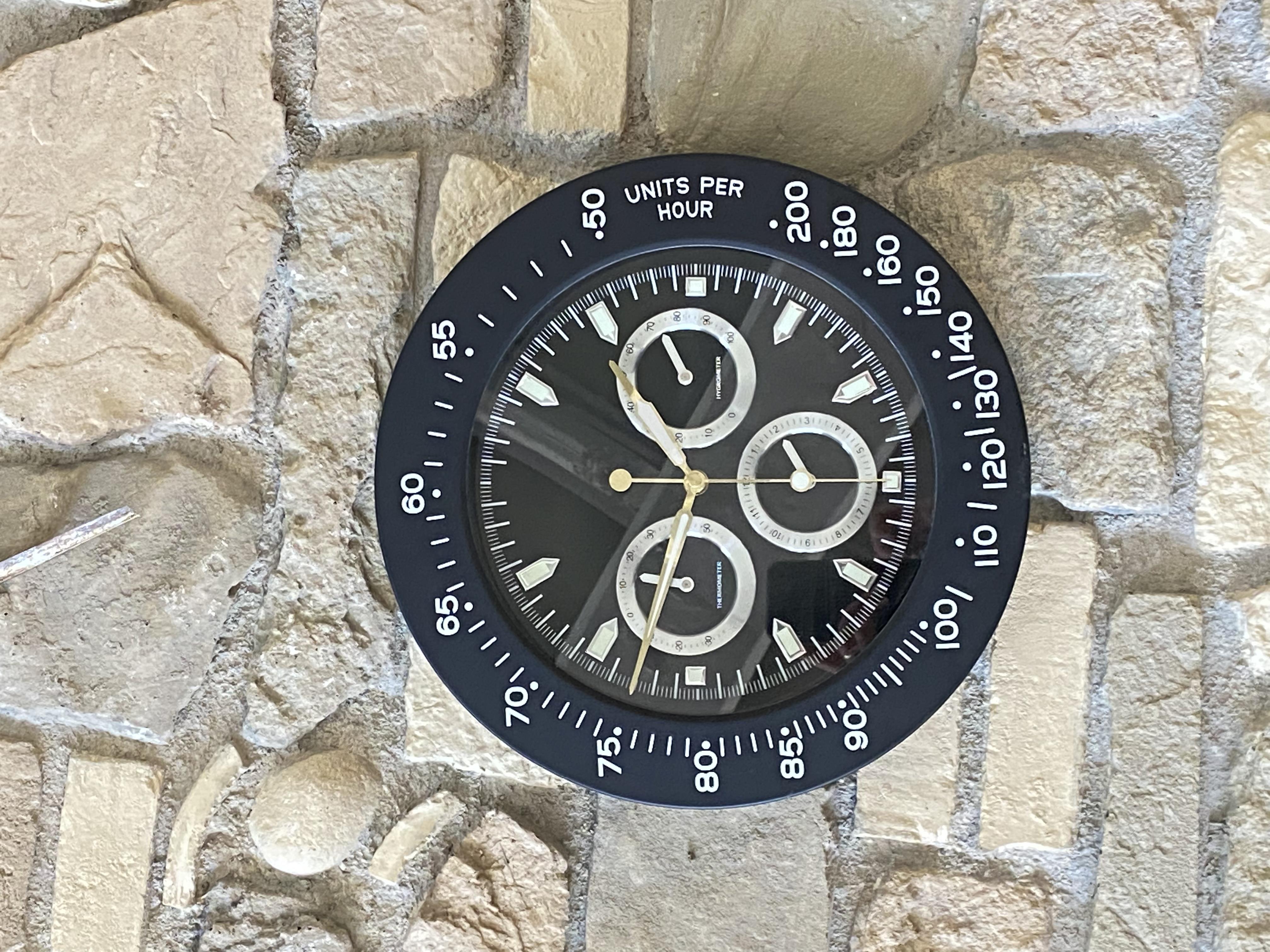 SaatSaatGöstergeli Duvar Saati
N'CREA HomeGöstergeli Duvar Saati
