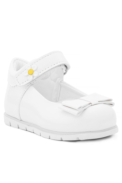 Rakerplus Beyaz Rugan Fiyonklu Papatya Detaylı Kız Bebek Babet Ayakkabı