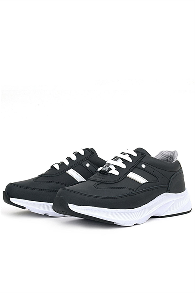 Rakerplus Hakiki Deri Siyah Beyaz Metal Detaylı Bağcıklı Kız Çocuk Spor Ayakkabı