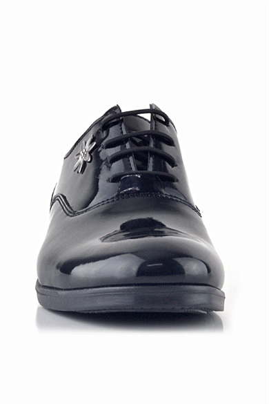 Rakerplus Siyah Rugan Bağcıklı Çiçek Detaylı Çocuk Klasik Ayakkabısı