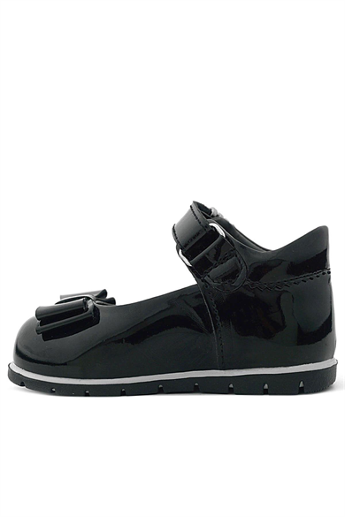 Rakerplus Siyah Rugan Metal Detaylı Fiyonklu Kız Bebek Babet Ayakkabı