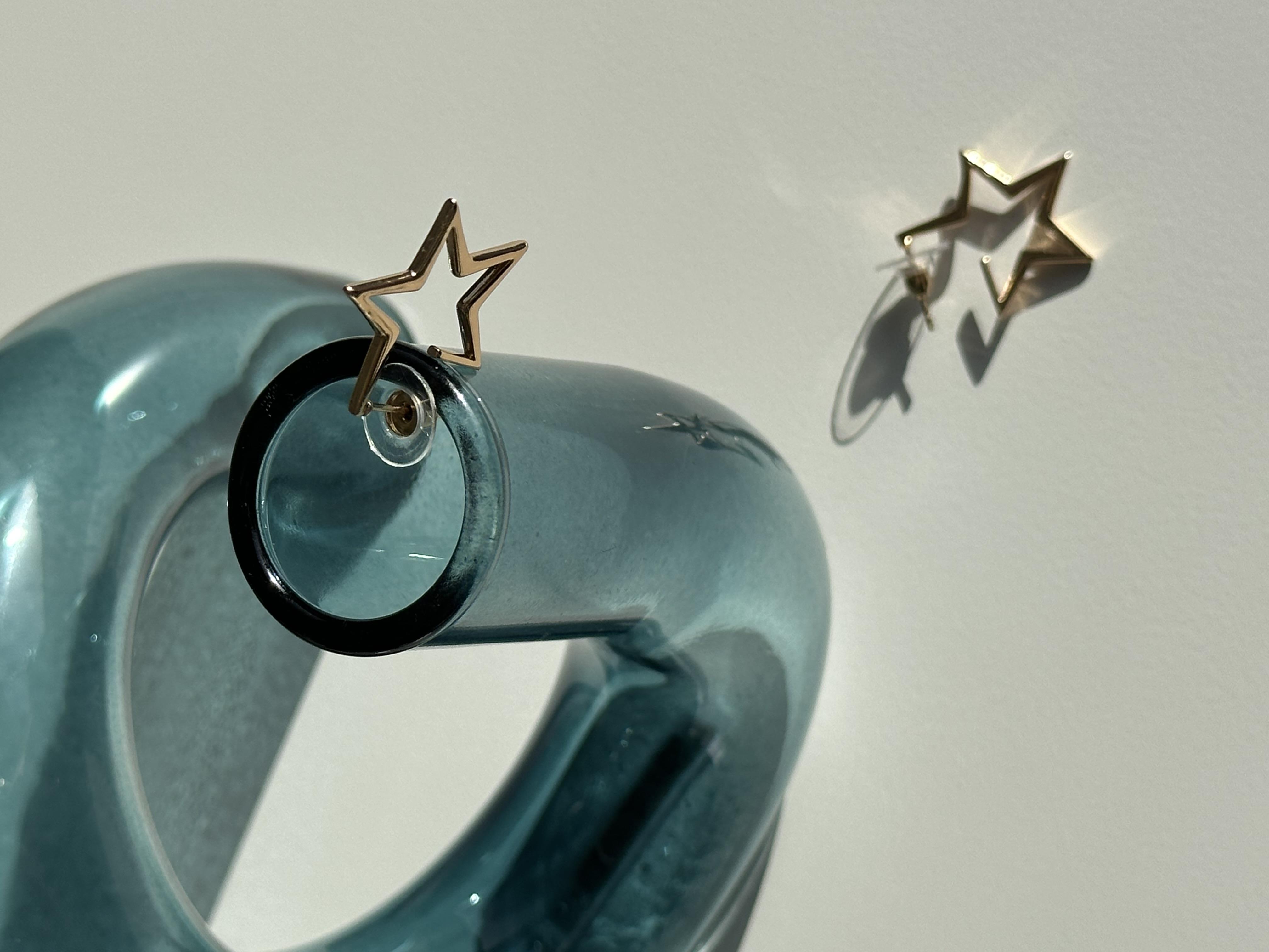  İçi Boş Yıldız Küpe