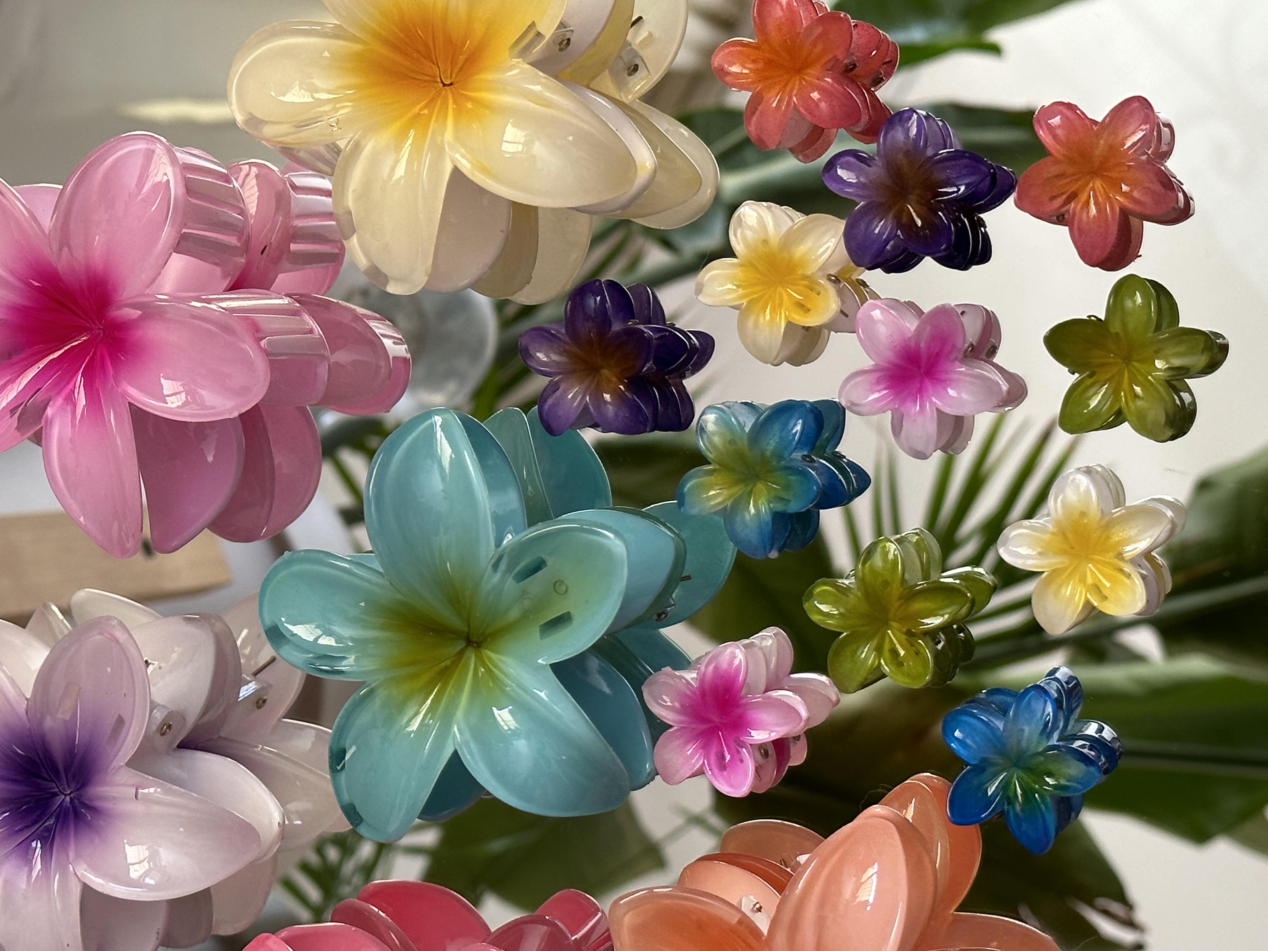 Coconut Girl Çiçek Toka (3cm)