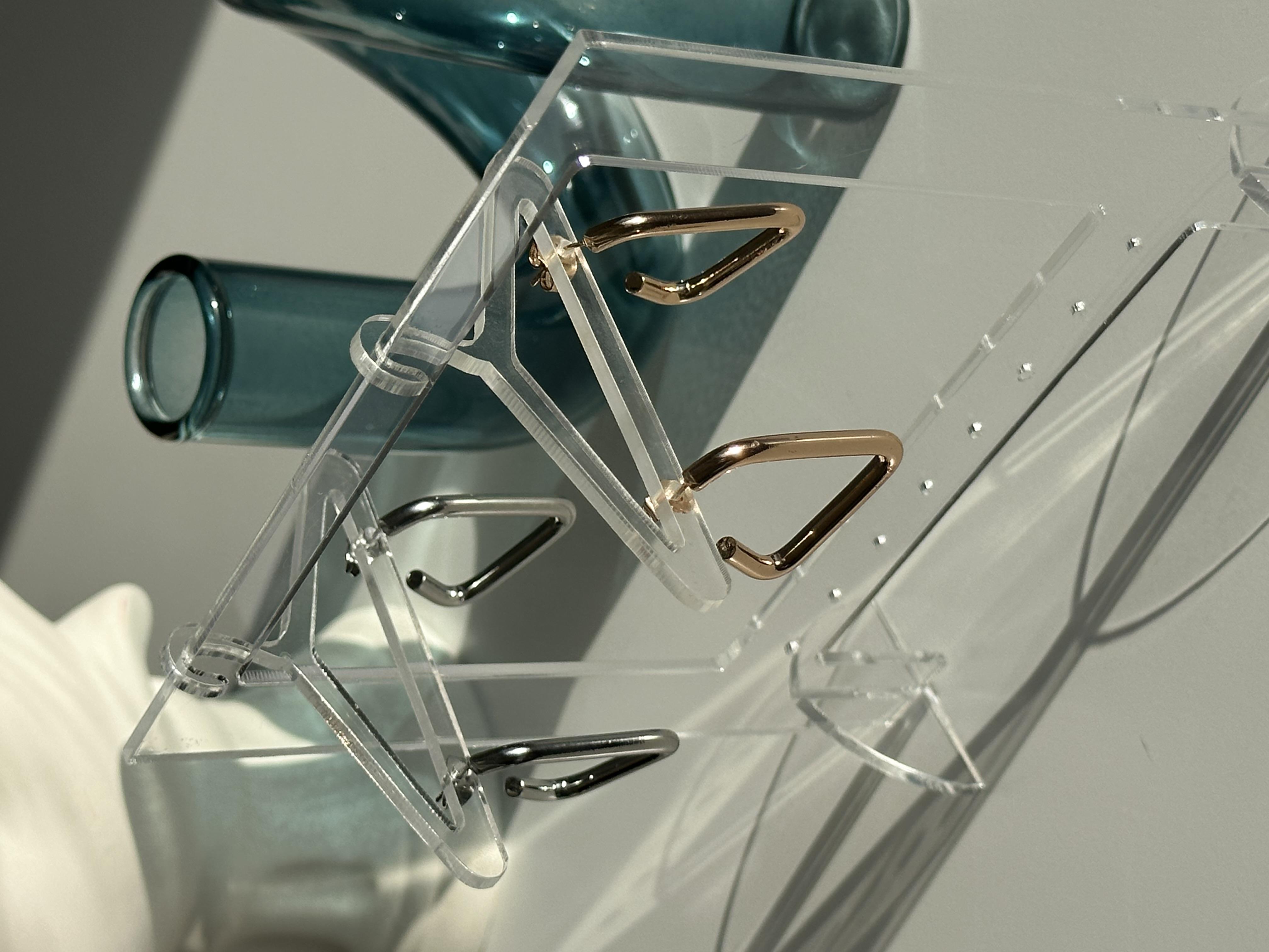 Geometrik Sallantılı Küpe